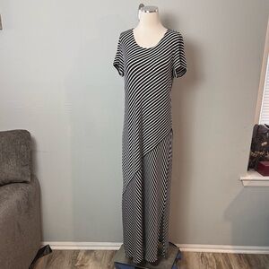 Travelers by CHICO’S Black & White Stripe Maxi Dress ~ 2 (L/12)